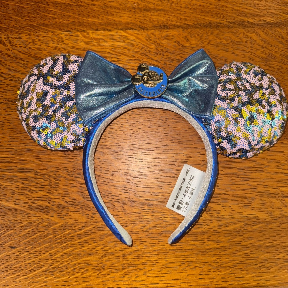 Disney Sequin Mouse Ears Headband Pass holder